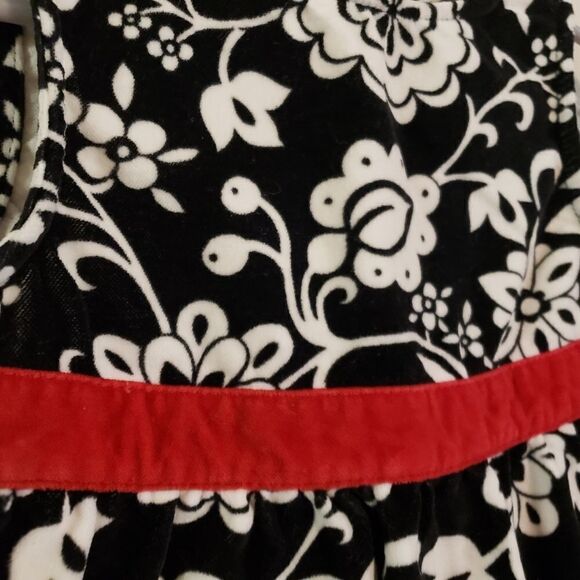 OLD NAVY VELVET DRESS SIZE 3T - Picture 2 of 4